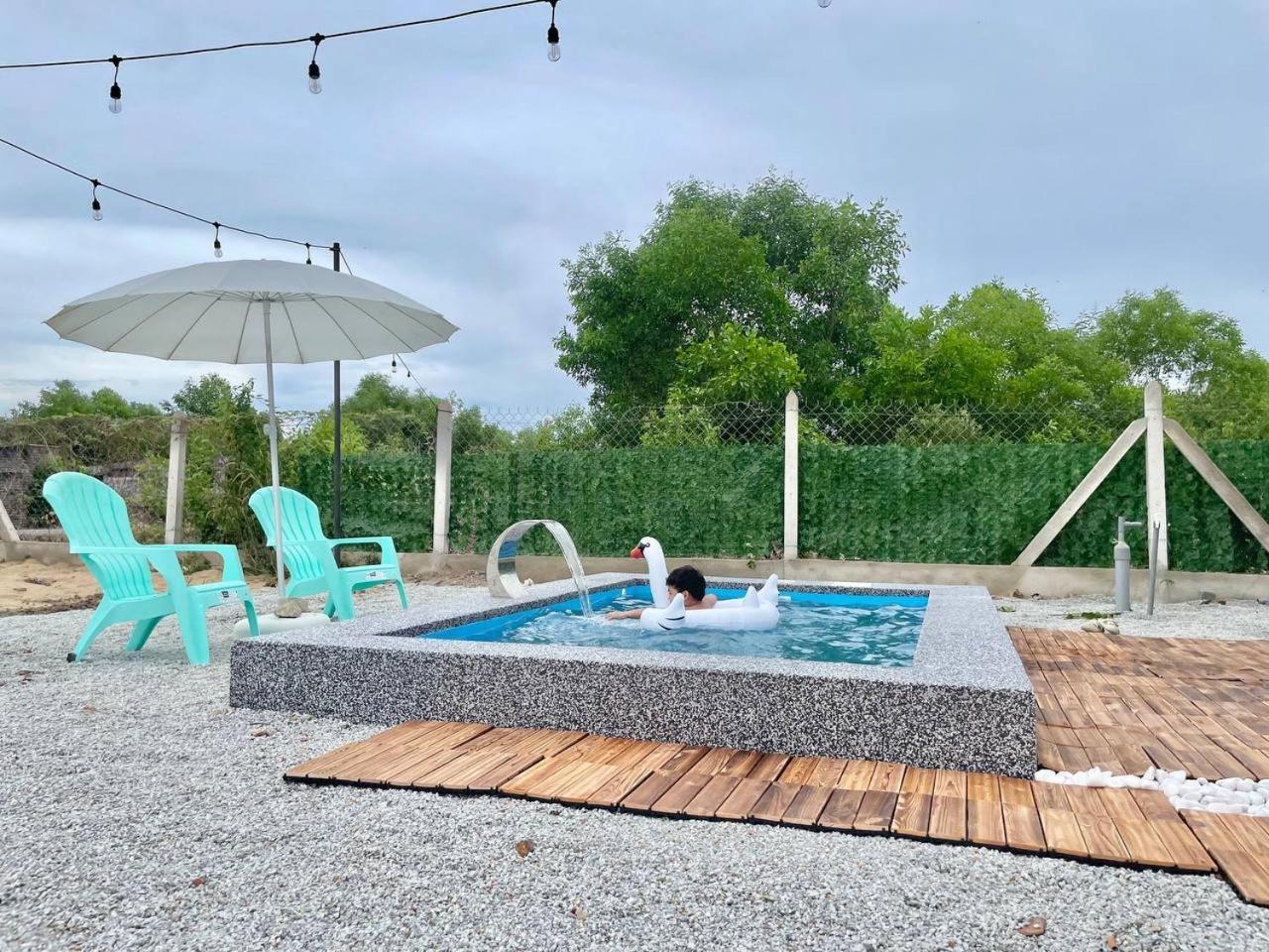 Memerang Tiny House & Pool Near Merang Jetty Setiu Exterior foto